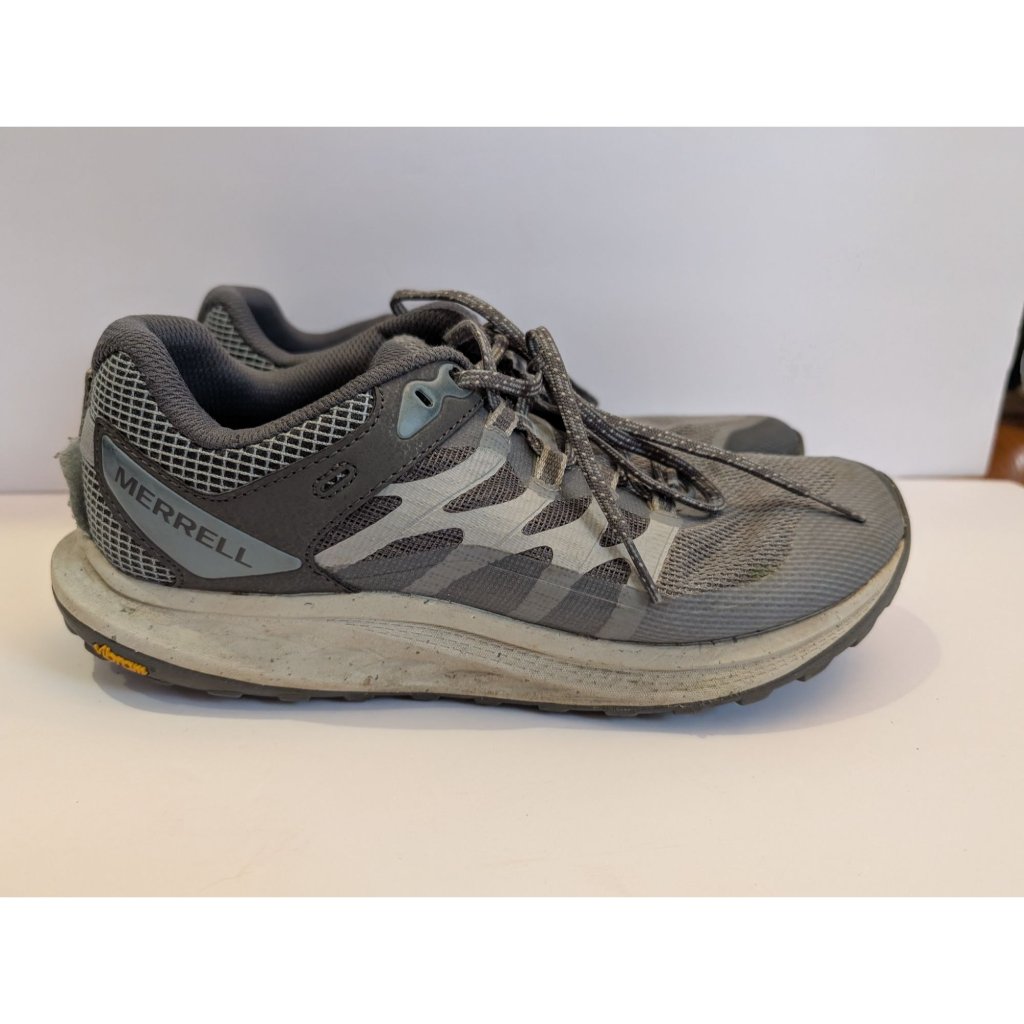 Merrell Womens Trail Running Shoes Vibram Sole Gray Mesh Size 9.5 Athletic Sneak